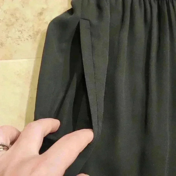 DR2 Lightweight Romper - Picture 7 of 11